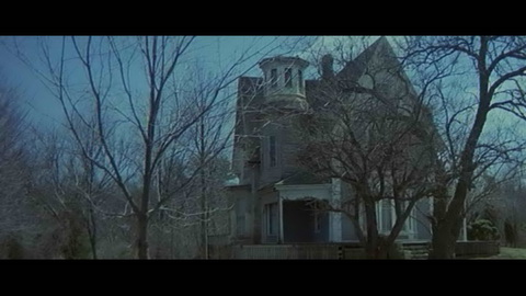Screenshot [01] zum Film 'Haus an der Friedhofsmauer, Das'