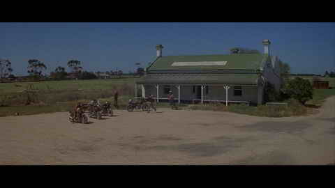 Screenshot [30] zum Film 'Mad Max'