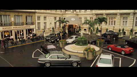 Screenshot [13] zum Film 'James Bond - Casino Royale'