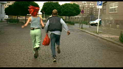 Screenshot [18] zum Film 'Lola rennt'