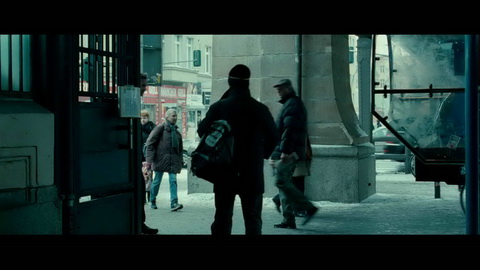 Screenshot [16] zum Film 'Unknown Identity'