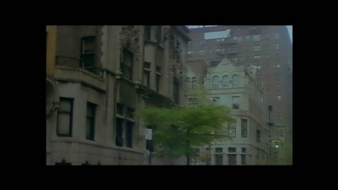 Screenshot [02] zum Film 'Zombie hing am Glockenseil, Ein'