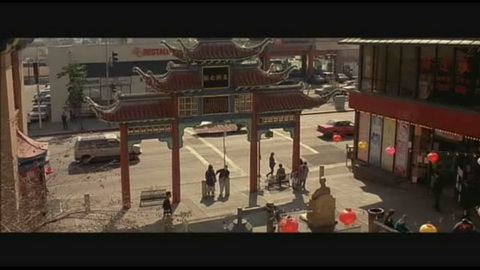 Screenshot [07] zum Film 'Lethal Weapon 4 - Zwei Profis räumen auf'