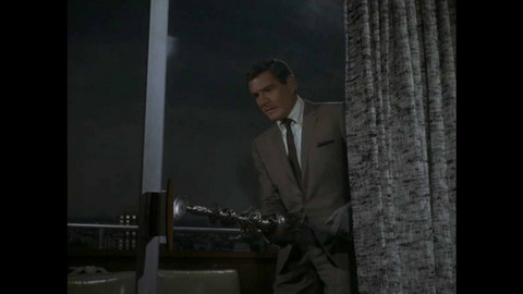 Fehlerbild [01] zum Film 'Columbo - Mord nach Rezept'