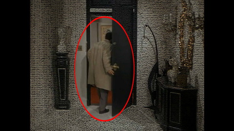 Fehlerbild [02] zum Film 'Columbo - Mord nach Rezept'