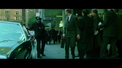 Screenshot [04] zum Film 'Matrix'