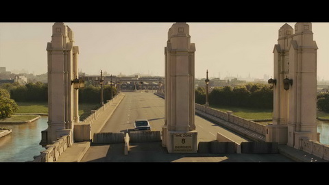 Screenshot [22] zum Film 'In Time – Deine Zeit läuft ab'
