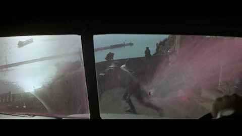 Screenshot [05] zum Film 'James Bond - Der Hauch des Todes'