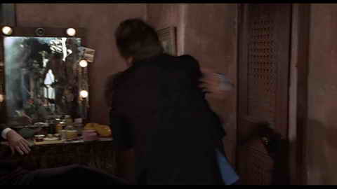 Fehlerbild [01] zum Film 'James Bond - Der Mann mit dem goldenen Colt'