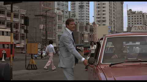 Screenshot [05] zum Film 'James Bond - Der Mann mit dem goldenen Colt'