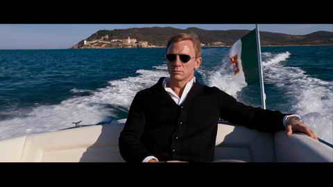 Screenshot [15] zum Film 'James Bond - Ein Quantum Trost'