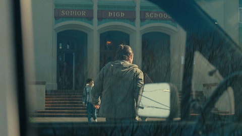 Screenshot [28] zum Film One Battle After Another