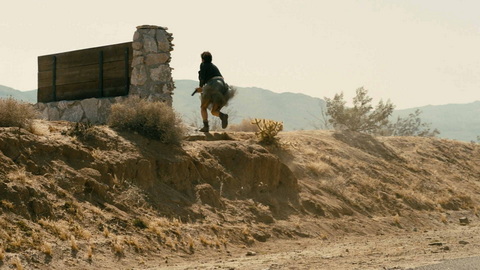 Screenshot [69] zum Film One Battle After Another