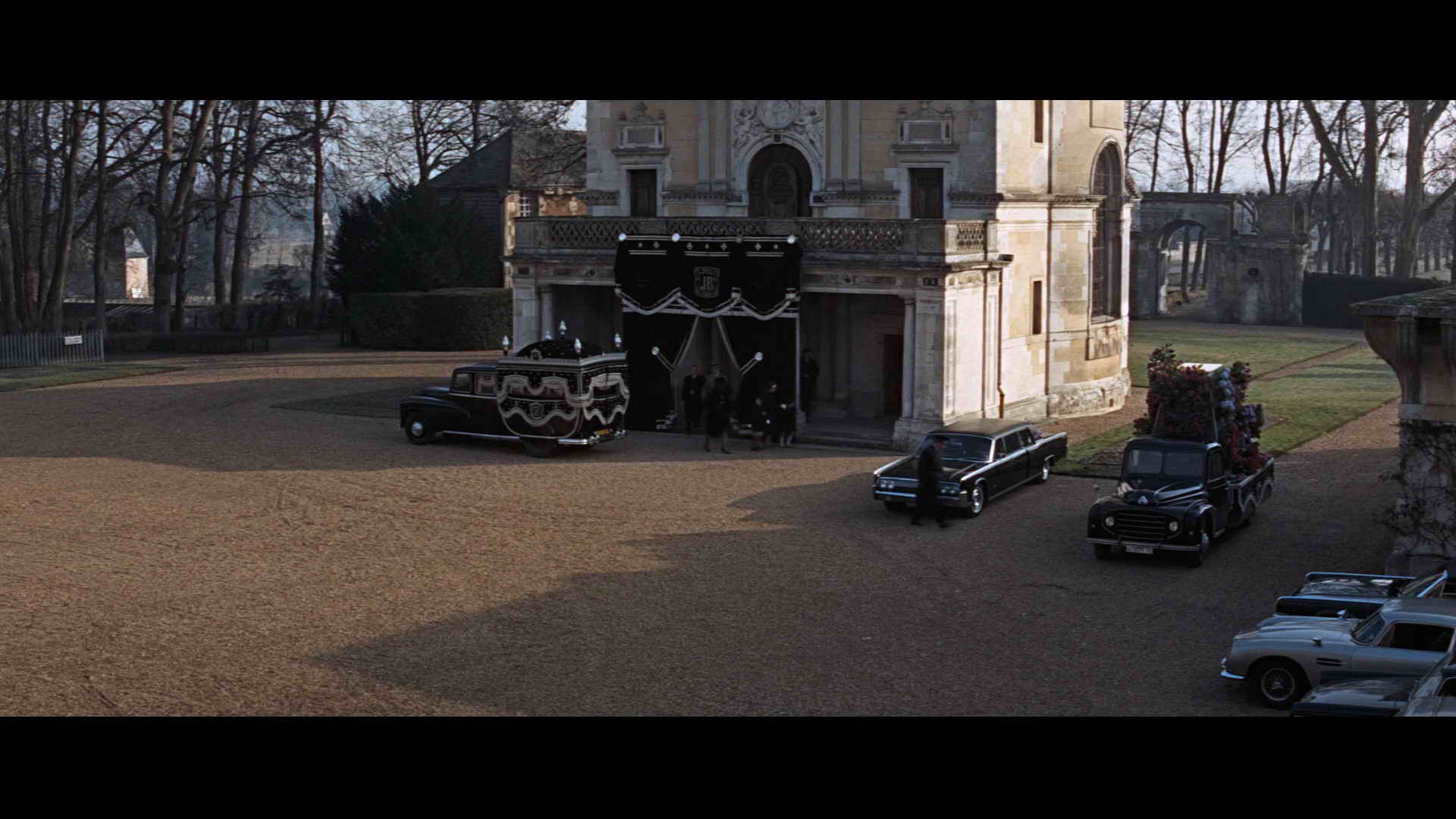 Screenshot [01] zum Film 'James Bond - Feuerball'