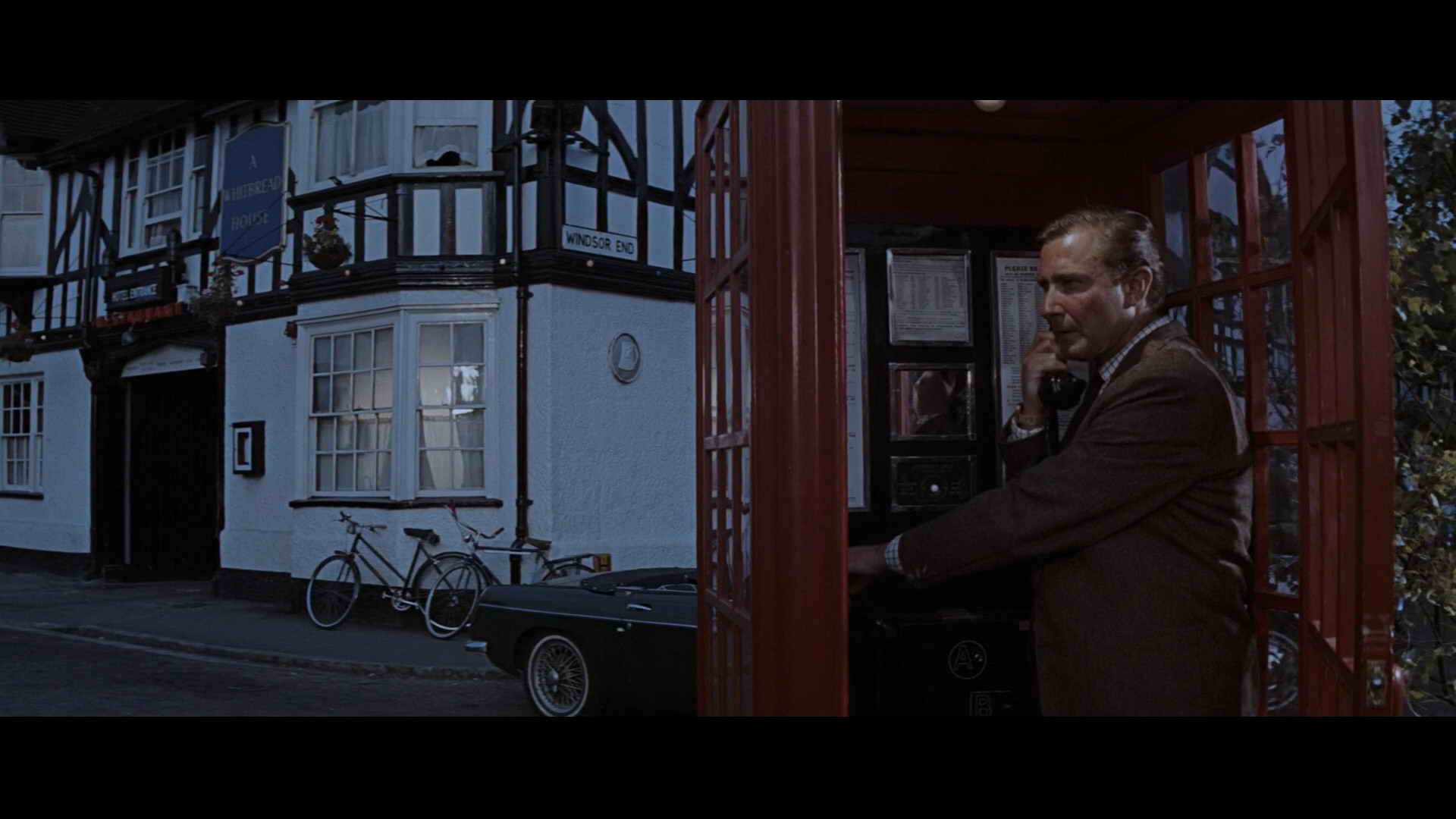 Screenshot [05] zum Film 'James Bond - Feuerball'