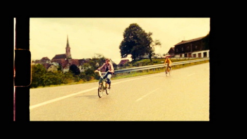 Screenshot [01] zum Film 25 km/h