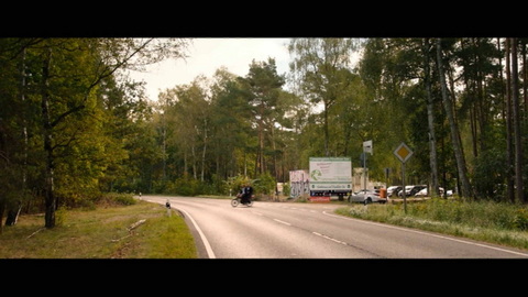 Screenshot [38] zum Film 25 km/h
