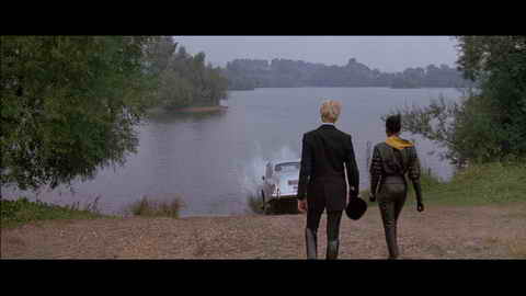 Screenshot [11] zum Film 'James Bond - Im Angesicht des Todes'