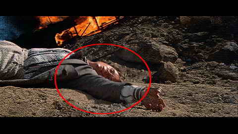 Fehlerbild [10] zum Film 'James Bond - Lizenz zum Töten'