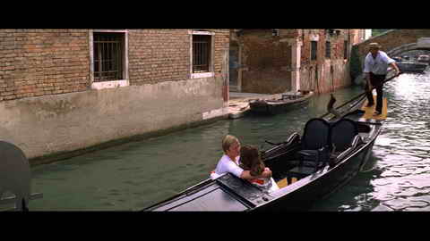 Screenshot [18] zum Film 'James Bond - Moonraker'
